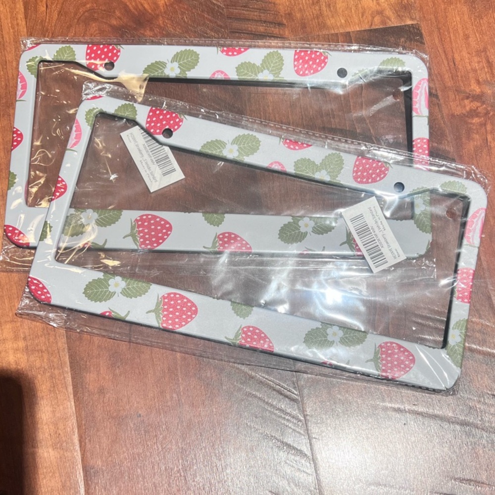 Strawberry Pattern License Plate Frames